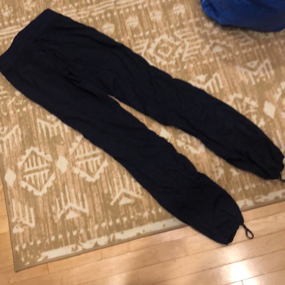 Lululemon dance studio pant navy no liner sz 4 - Picture 8 of 10
